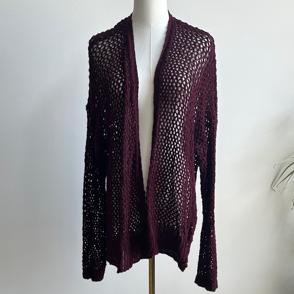 Abercrombie Women’s Maroon Crocheted Cardigan Whimsigoth Grandmacore Cabincore S - Picture 1 of 8